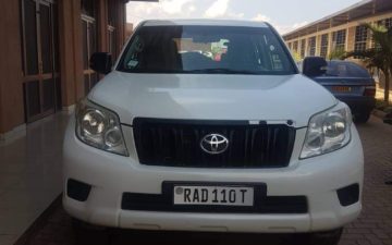 Rent Toyota Prado TXL 